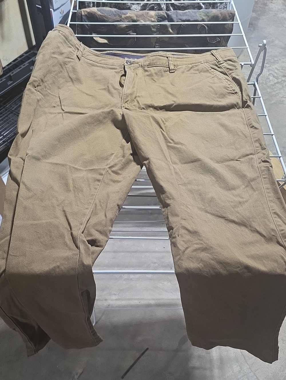 Mens Dark Khaki/brown 42x30 Pants